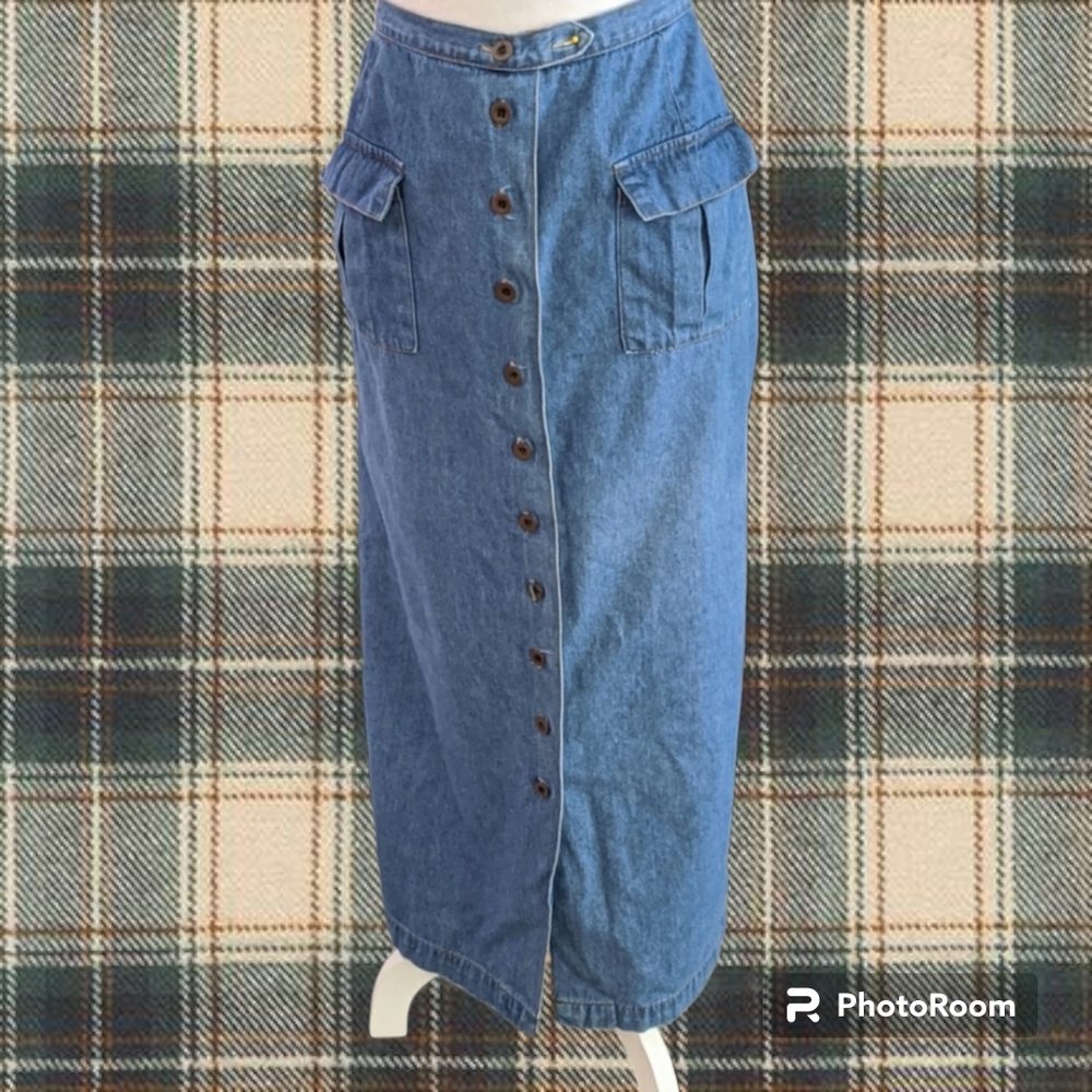 Vintage y2k 90s plus size denim button front maxi skirt